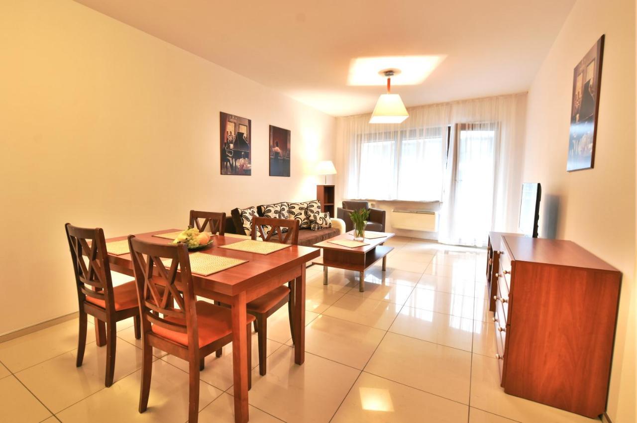 Apartamenty Promenada-Arka كولوبرزيغ المظهر الخارجي الصورة