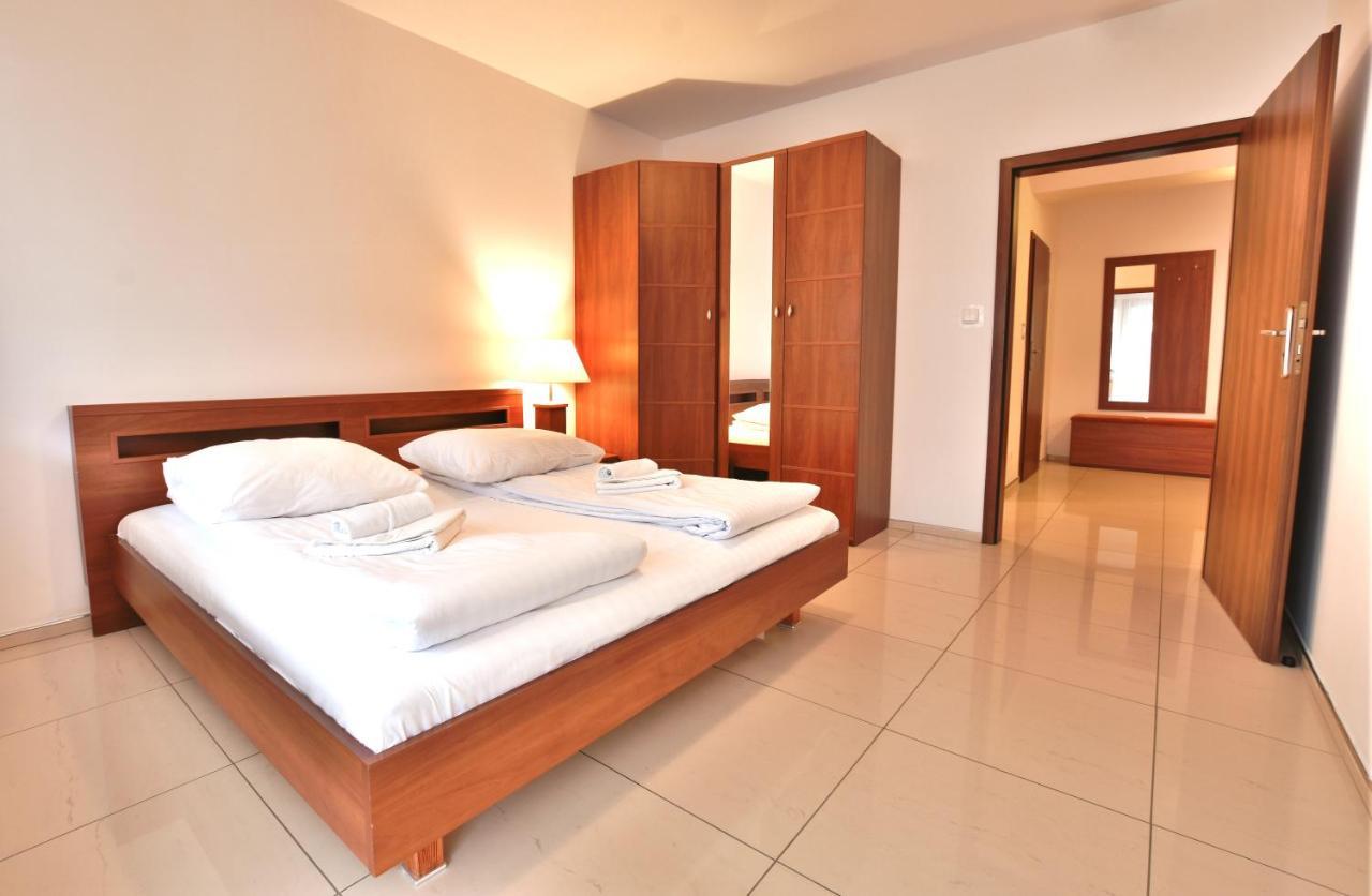 Apartamenty Promenada-Arka كولوبرزيغ المظهر الخارجي الصورة